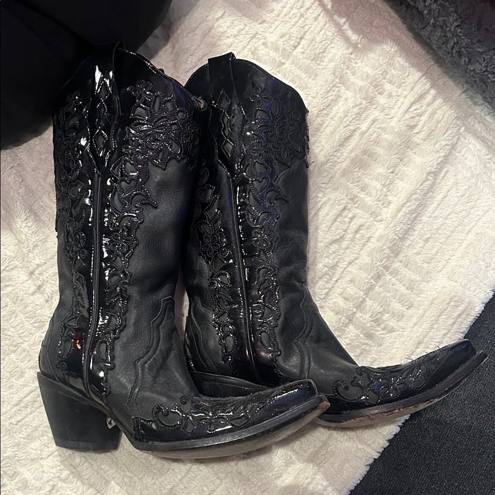 Coral black patent leather Western Embroidered lWomen's Boots.